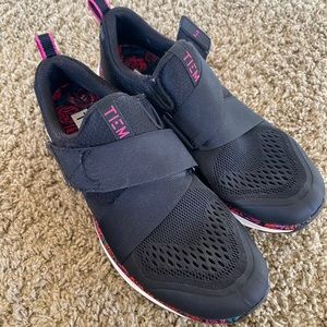 TIEM cycle/ spin shoes with clips